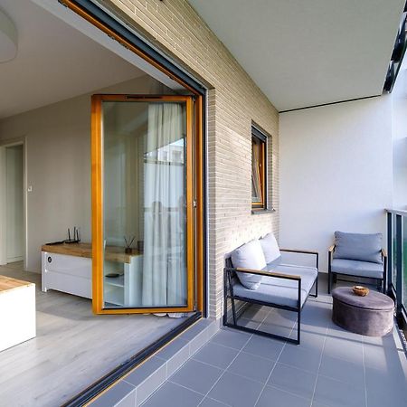 Hello Apartments Zajezdnia Wrzeszcz With Private Parking Gdansk Exterior foto